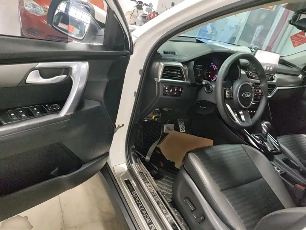 Kia Sportage — миниатюра 16