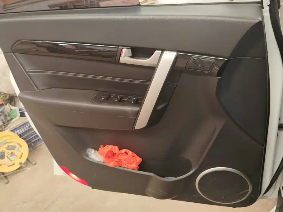 Chevrolet Captiva — миниатюра 7