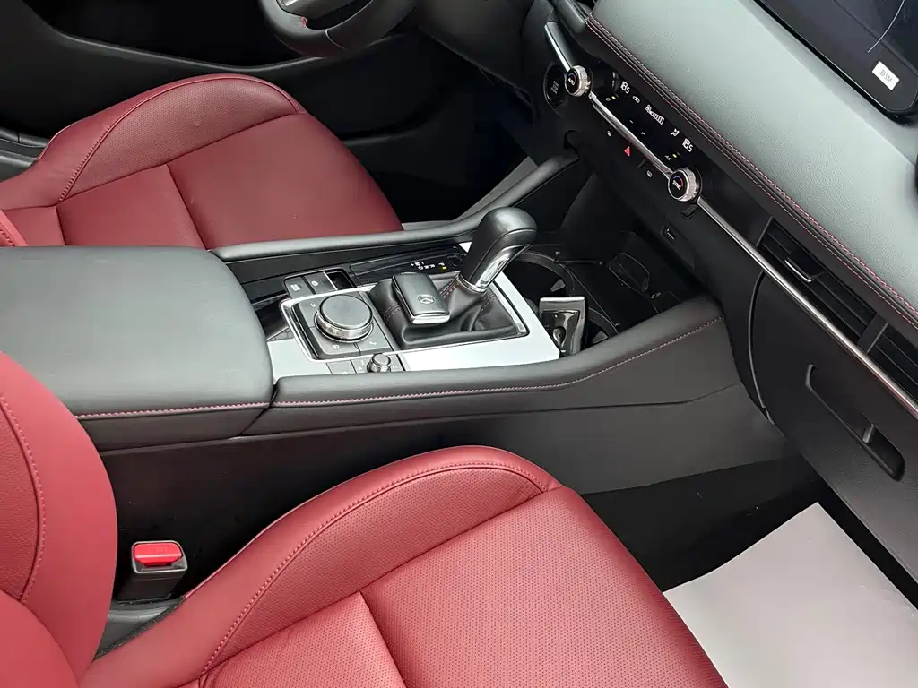 Mazda 3 Axela — миниатюра 7