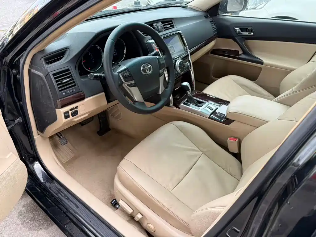 Toyota Reiz — миниатюра 2