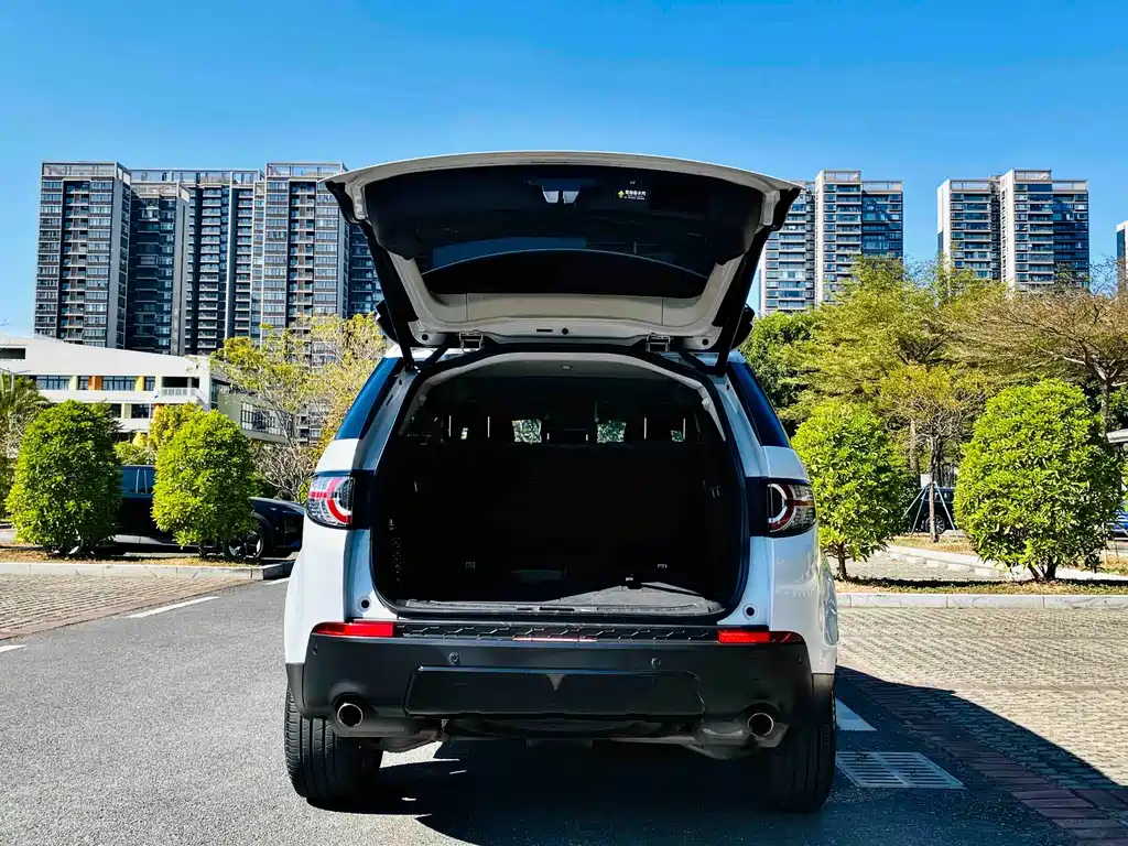 Land Rover Discovery Sport — миниатюра 8