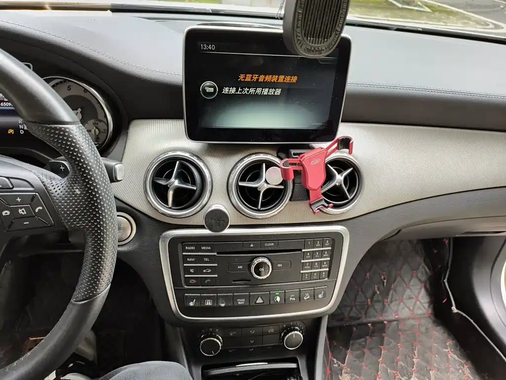 Mercedes-Benz GLA — миниатюра 9