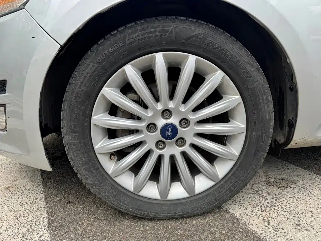 Ford Mondeo Zhisheng — миниатюра 7