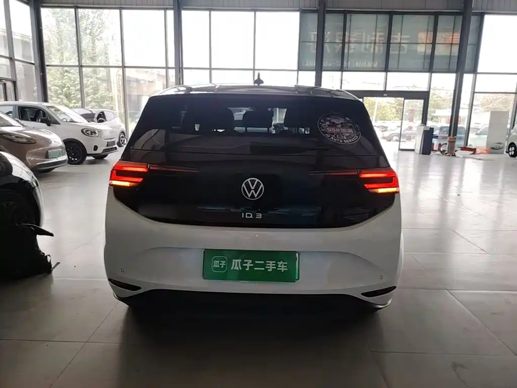 Volkswagen ID.3 — миниатюра 6