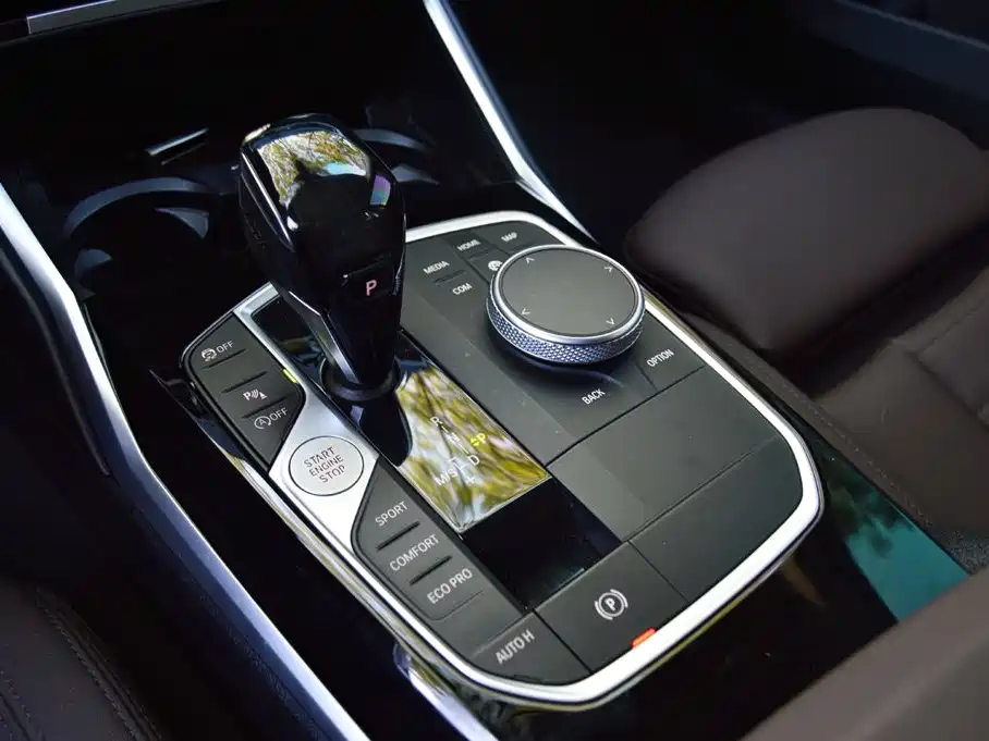 BMW 3 Series — миниатюра 6