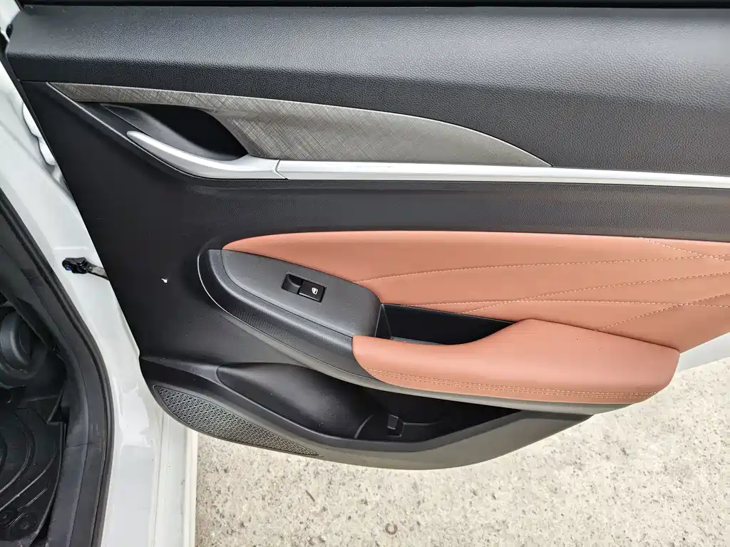 Changan Eado — миниатюра 11