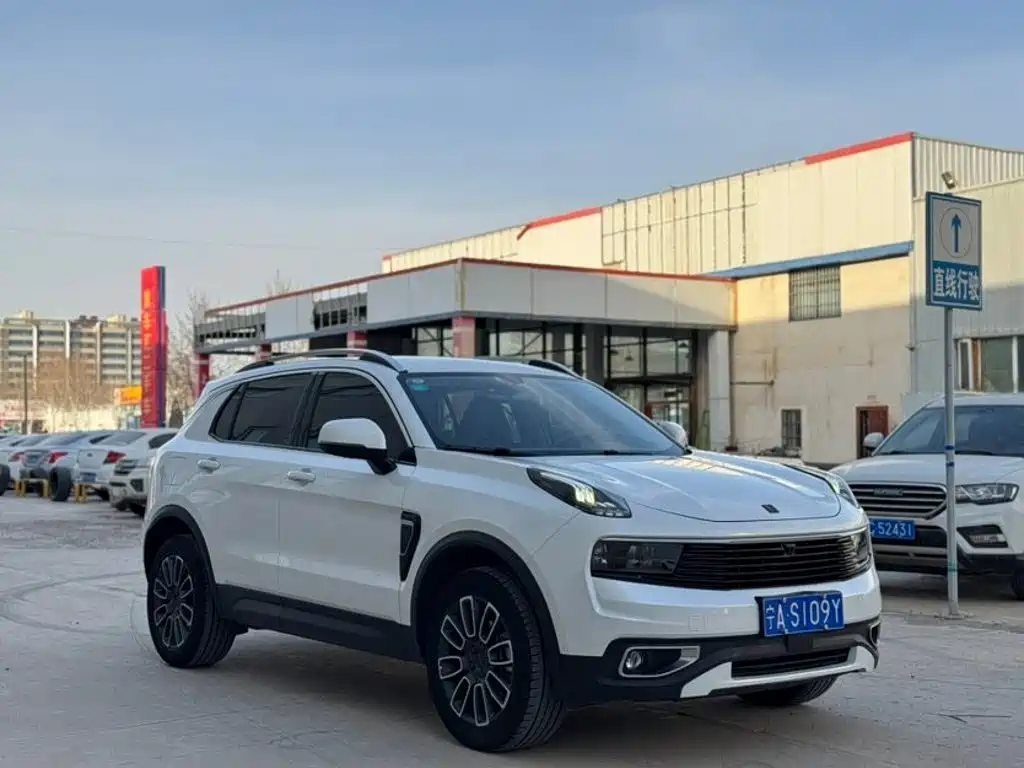 Lynk & Co 01 — миниатюра 3
