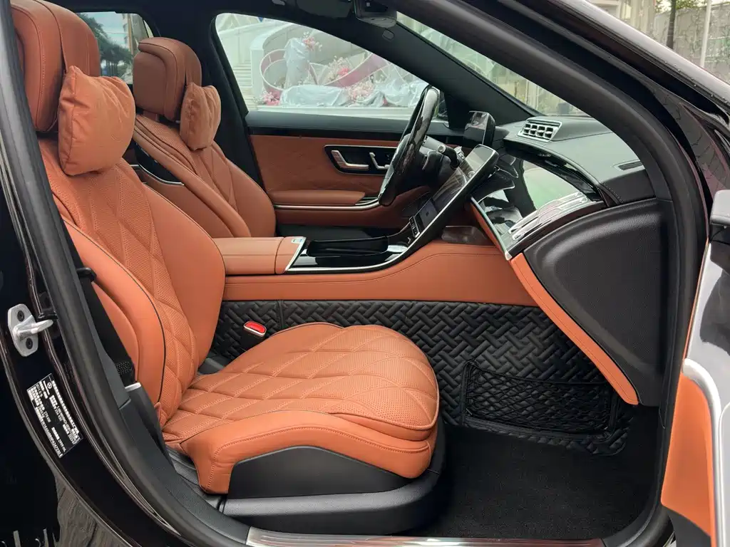 Mercedes-Benz S-Class — миниатюра 13
