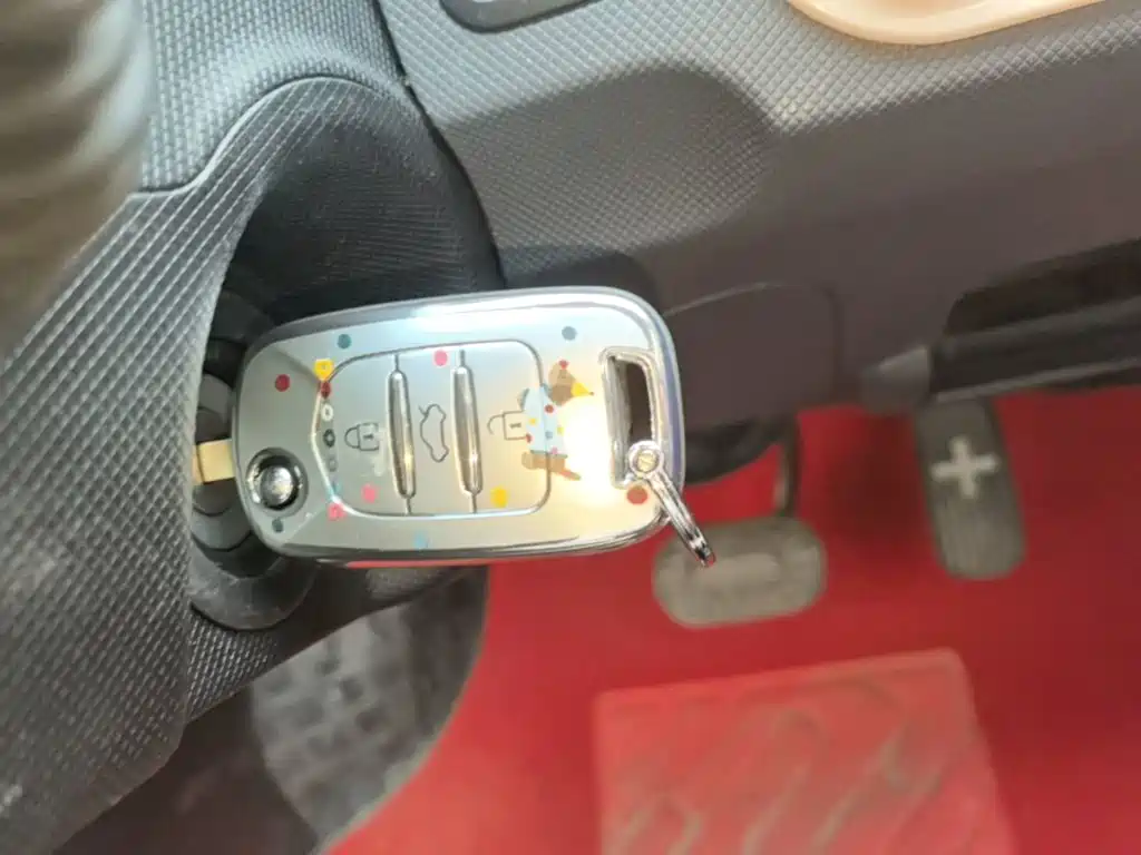 Wuling MINIEV — миниатюра 9