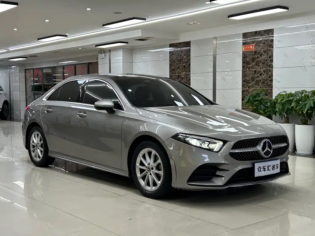 MERCEDES-BENZ A CLASS