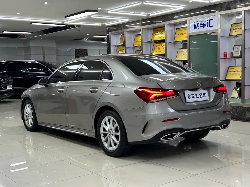 MERCEDES-BENZ A CLASS