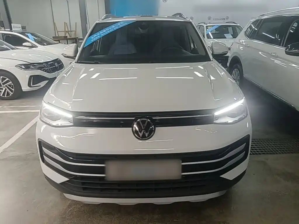 Volkswagen Tharu — миниатюра 3