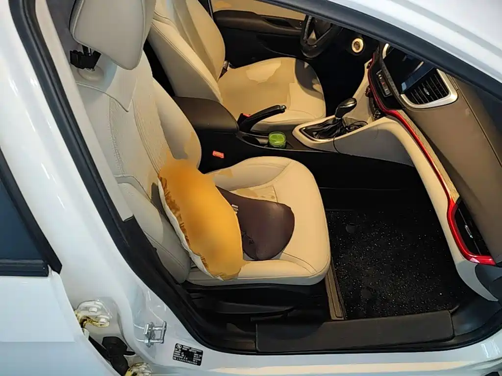 Buick Excelle — миниатюра 25
