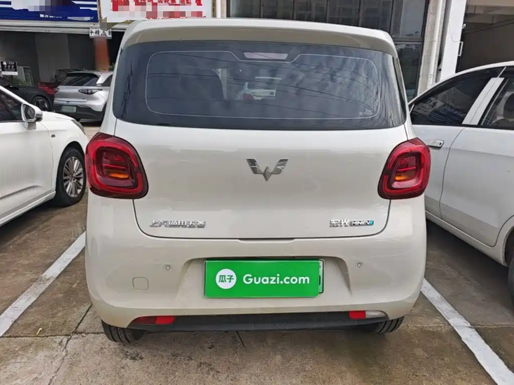 Wuling MINIEV — миниатюра 6