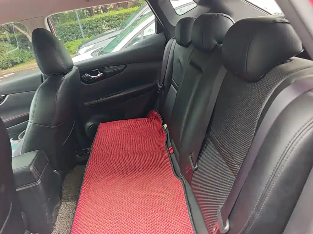 Nissan Qashqai — миниатюра 22