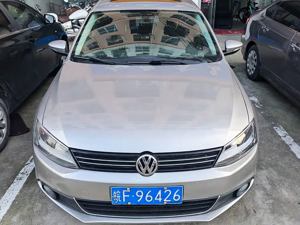 Volkswagen Sagitar — миниатюра 2