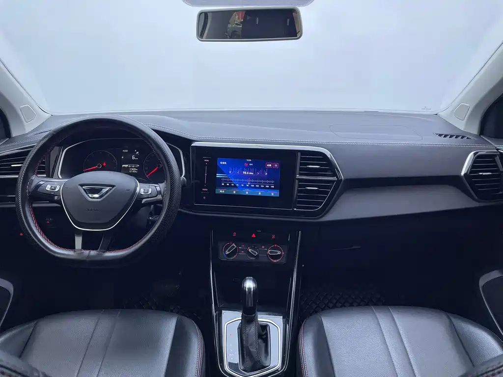Jetta VS5 — миниатюра 10