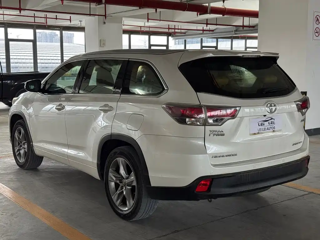 Toyota Highlander — миниатюра 6