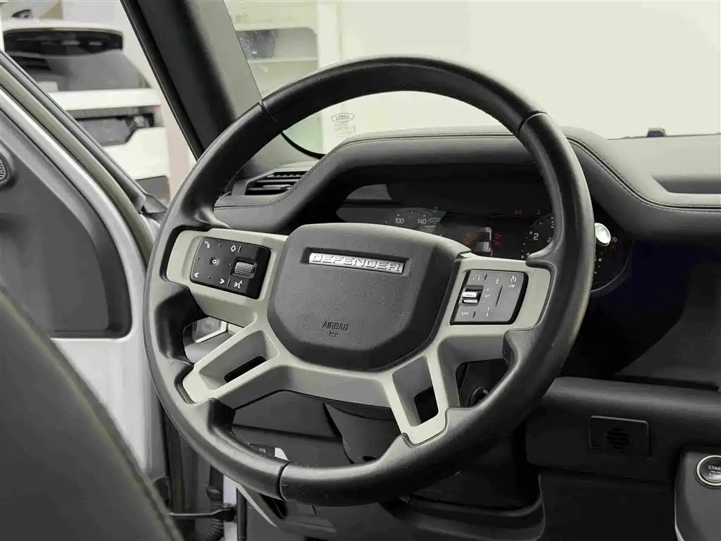 Land Rover Defender — миниатюра 14