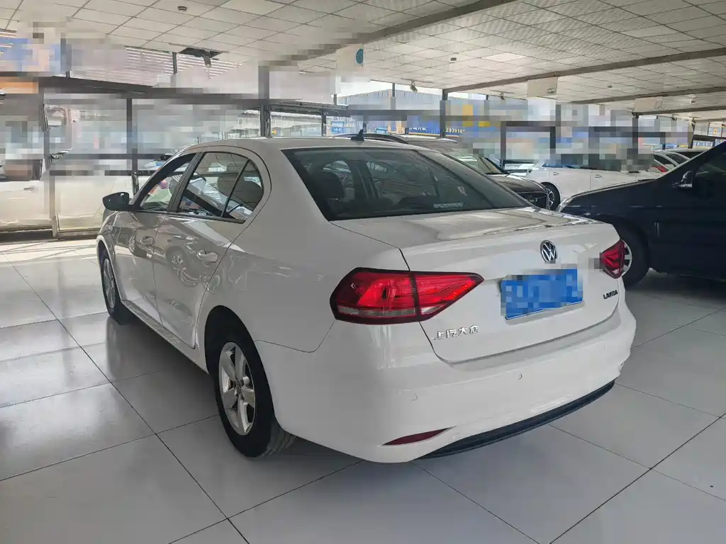 Volkswagen Lavida — миниатюра 7
