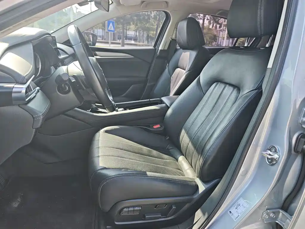 Mazda Atenza — миниатюра 5