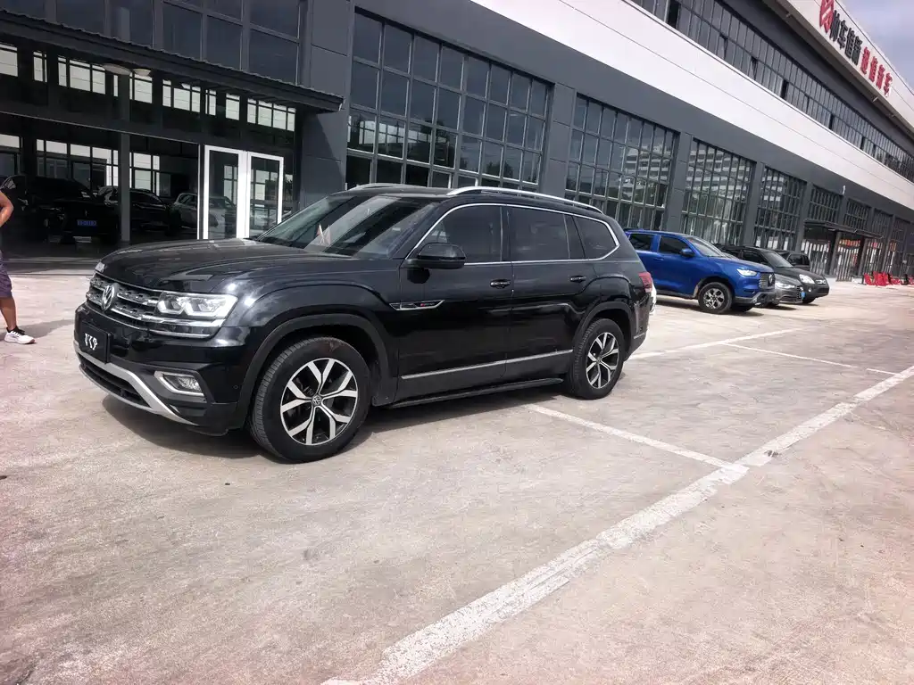 Volkswagen Teramont — миниатюра 5