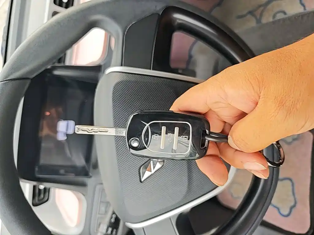 Wuling MINIEV — миниатюра 9