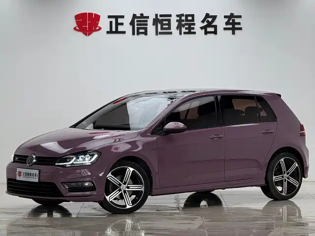 VOLKSWAGEN GOLF 2017