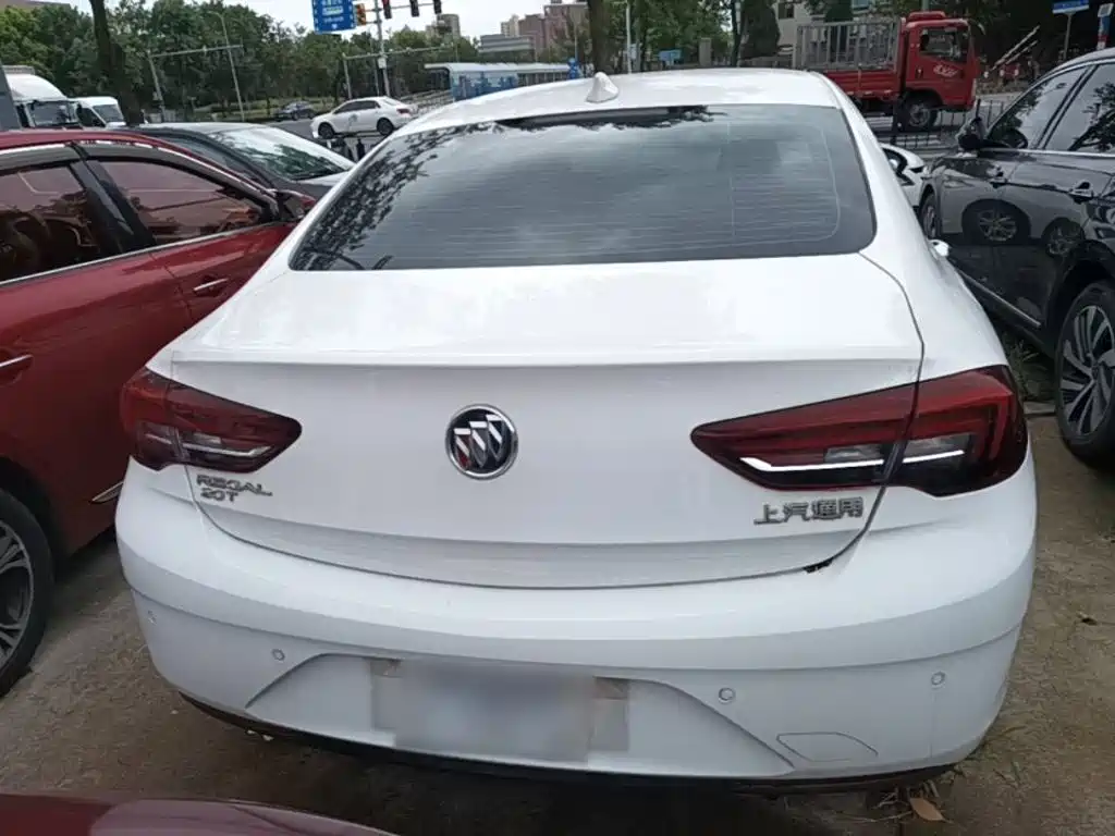 Buick Regal — миниатюра 6