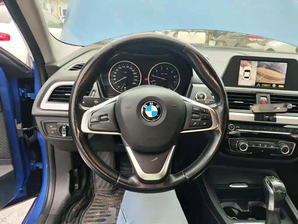 BMW 1 Series — миниатюра 11