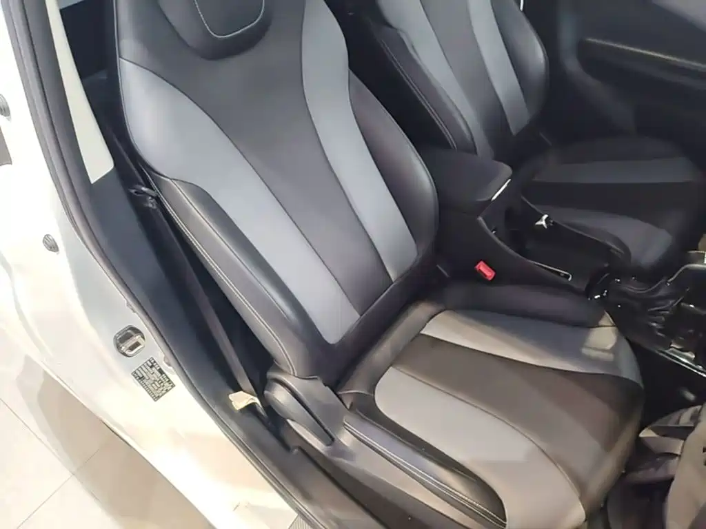 Roewe Clever — миниатюра 25