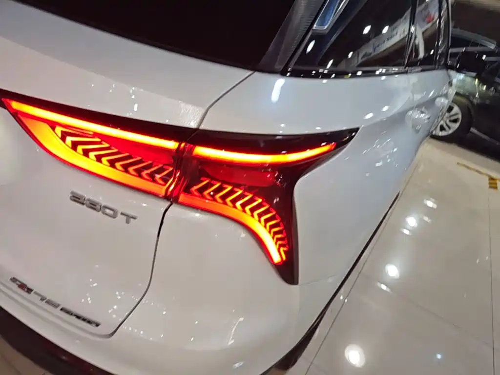 Changan Changan CS75PLUS — миниатюра 8