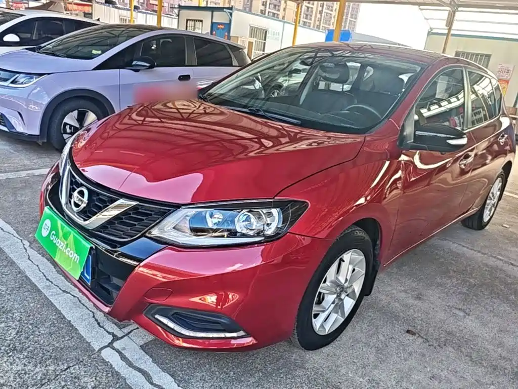 Nissan Tiida — миниатюра 2