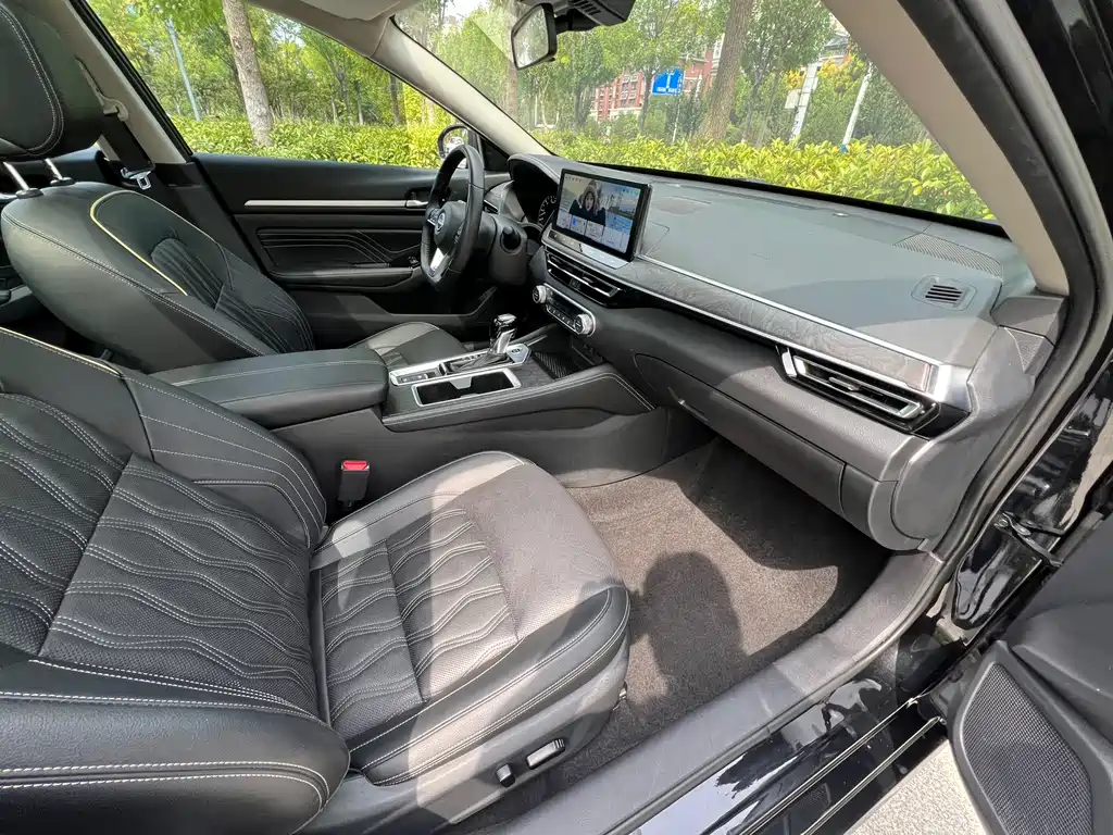 Nissan Teana — миниатюра 9