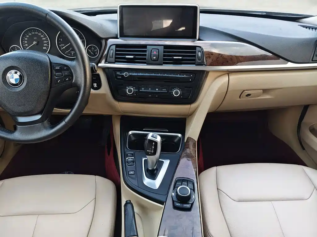 BMW 3 Series — миниатюра 14