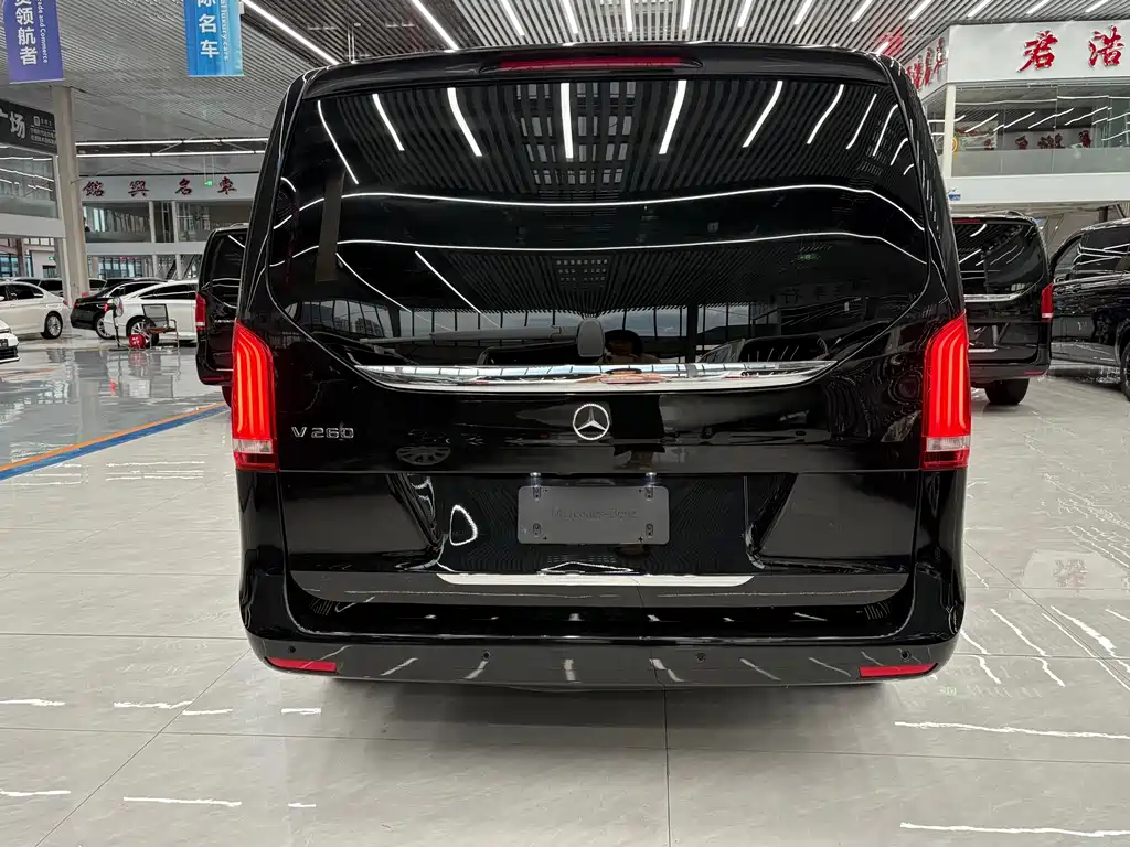Mercedes-Benz V-Class — миниатюра 14