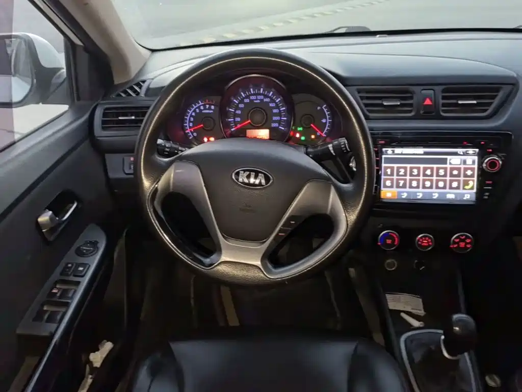 Kia K2 — миниатюра 11