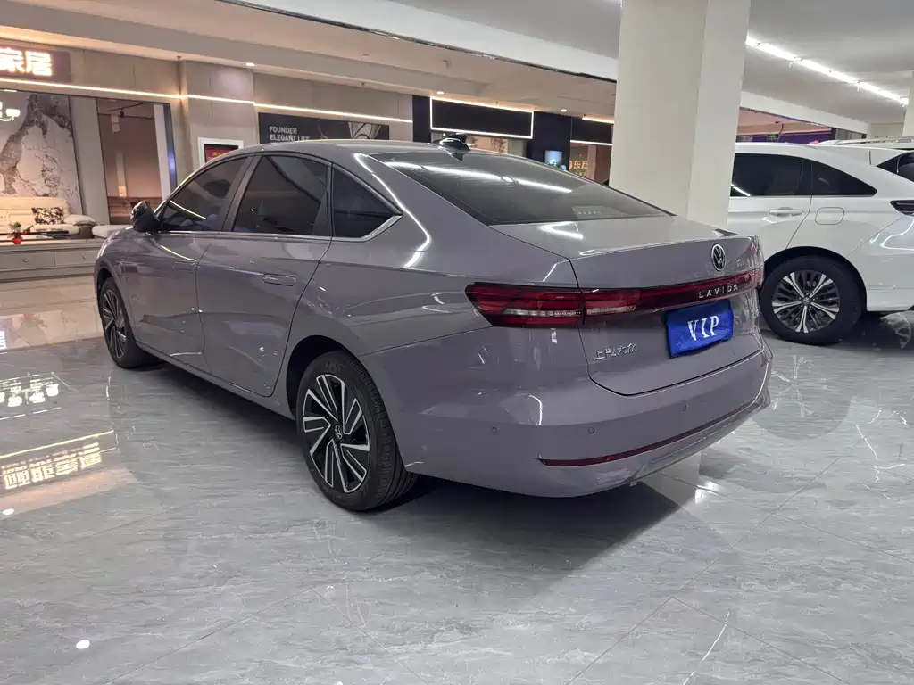 Volkswagen Lavida — миниатюра 6