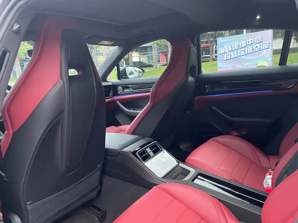 Porsche Panamera — миниатюра 8