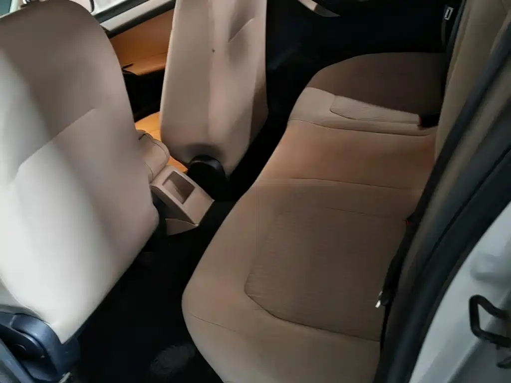 Volkswagen Jetta — миниатюра 15