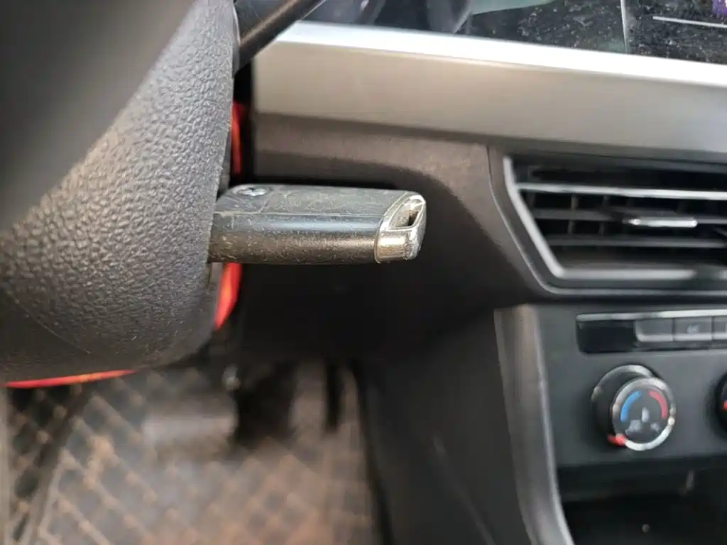 Volkswagen Lavida — миниатюра 9