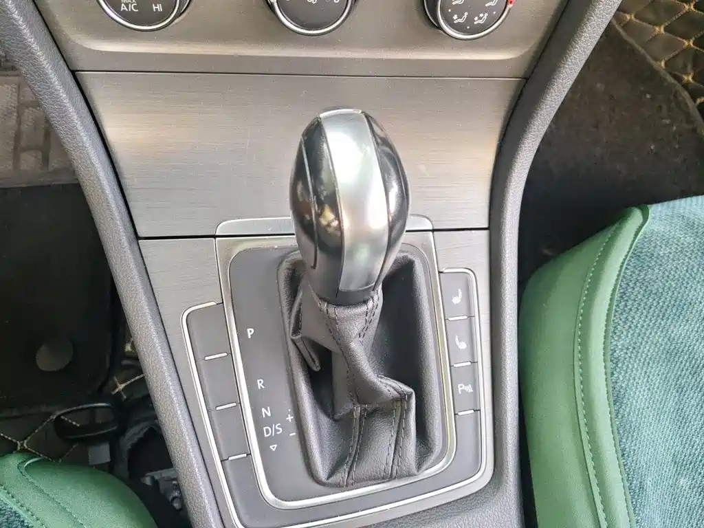 Volkswagen Golf — миниатюра 15