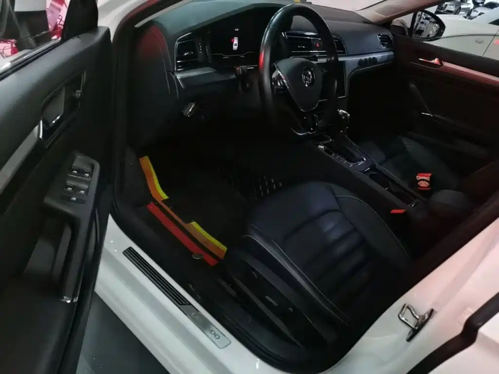 Volkswagen Lamando — миниатюра 15