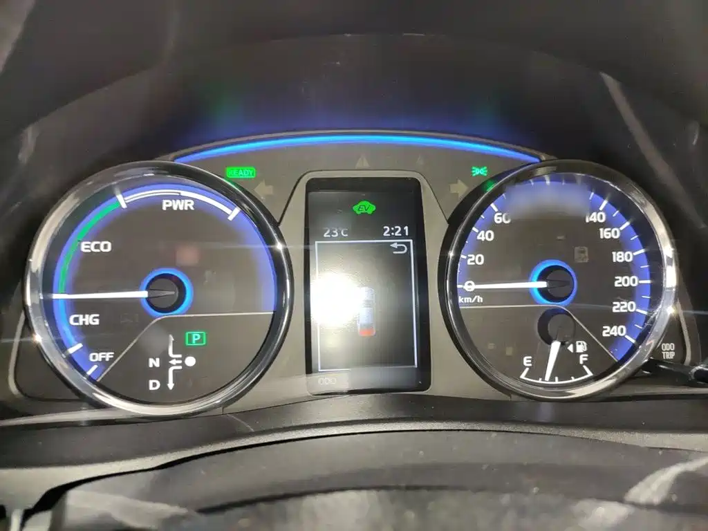 Toyota Corolla Hybrid — миниатюра 4