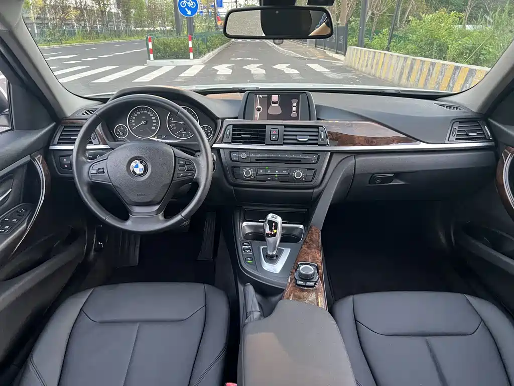 BMW 3 Series — миниатюра 16