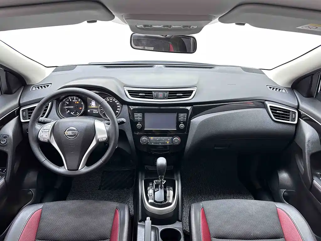 Nissan Qashqai — миниатюра 8