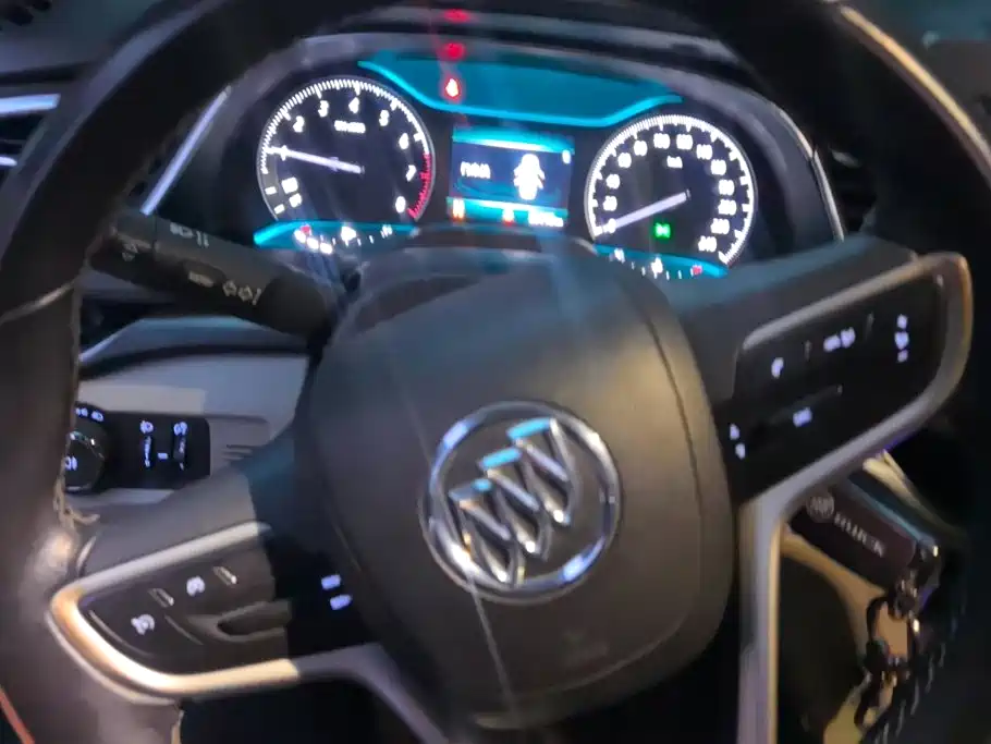 Buick Excelle — миниатюра 15