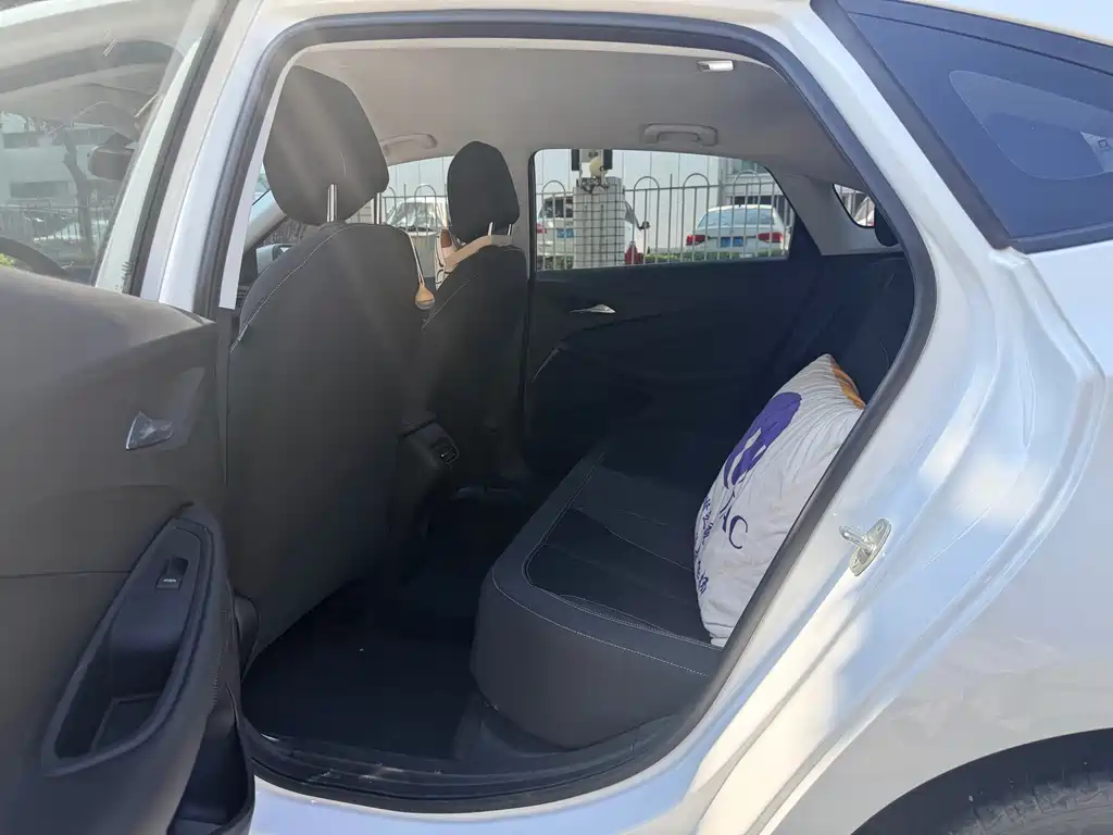 Buick Verano — миниатюра 3