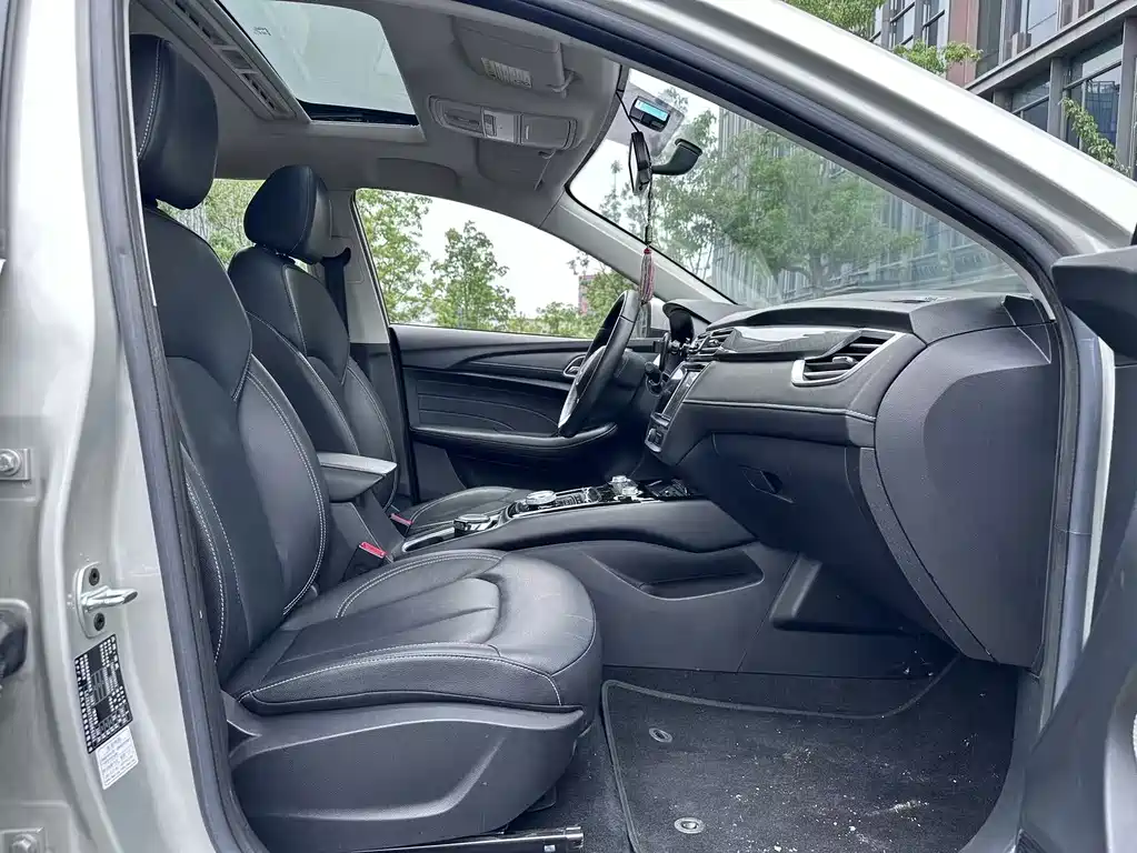 Roewe Ei5 — миниатюра 7