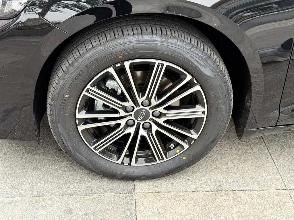 GEELY AUTOMOBILE XINGRUI